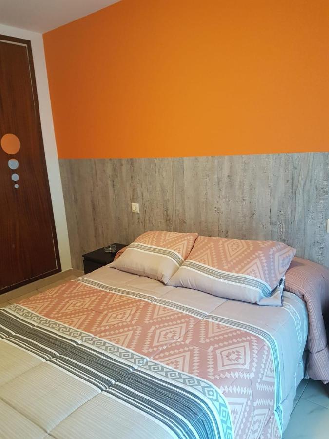 Hostal Galicia Фигерас Екстериор снимка