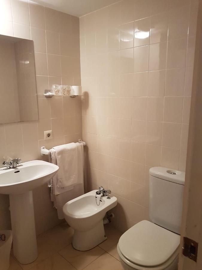 Hostal Galicia Фигерас Екстериор снимка
