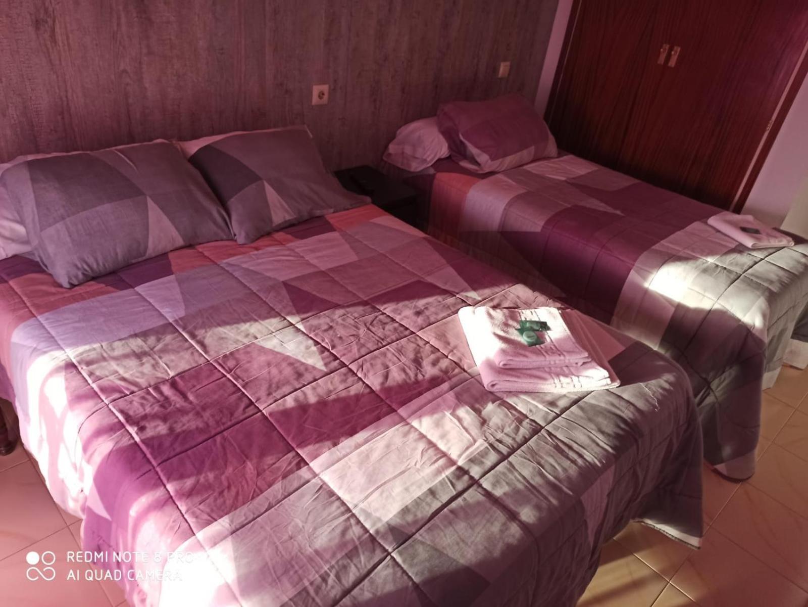 Hostal Galicia Фигерас Екстериор снимка